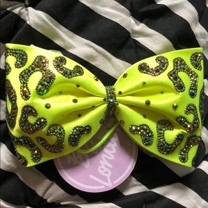 bows of london tailless cheer bow